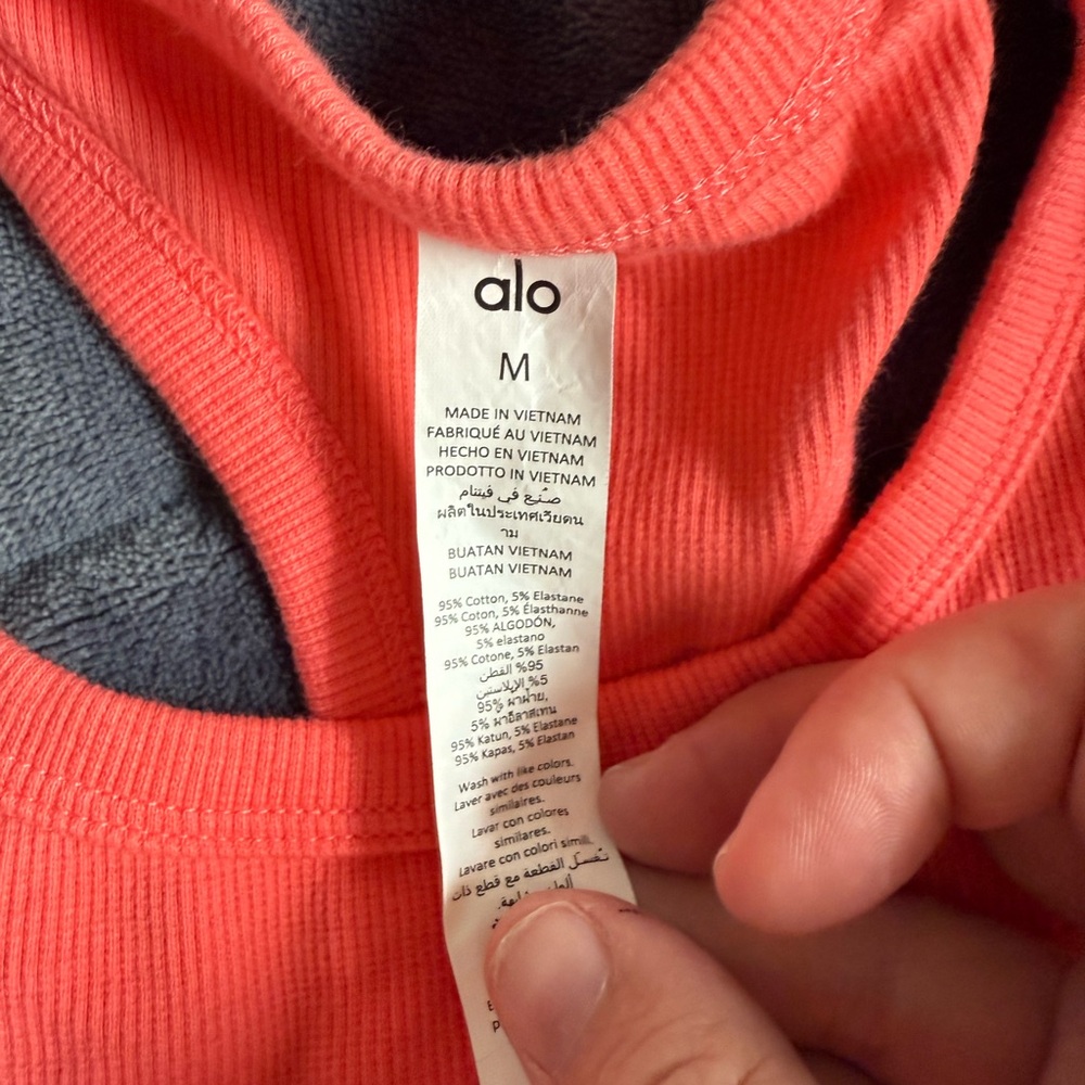 ALO Yoga Aspire Tank
Color: Candy Orange/White Crop Top size medium - Picture 2 of 3